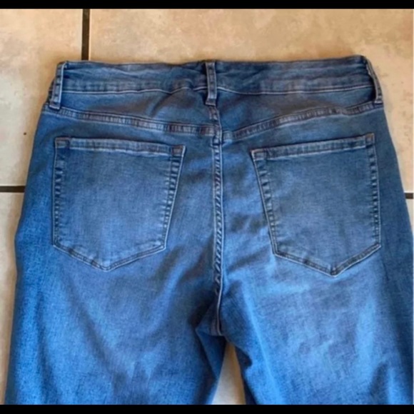 Chaps Ralph Lauren Cropped Jeans - Picture 5 of 6